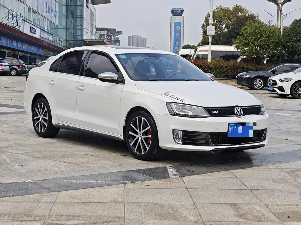 Sagitar 2013 2.0TSI GLI купить на сайте DeffCars