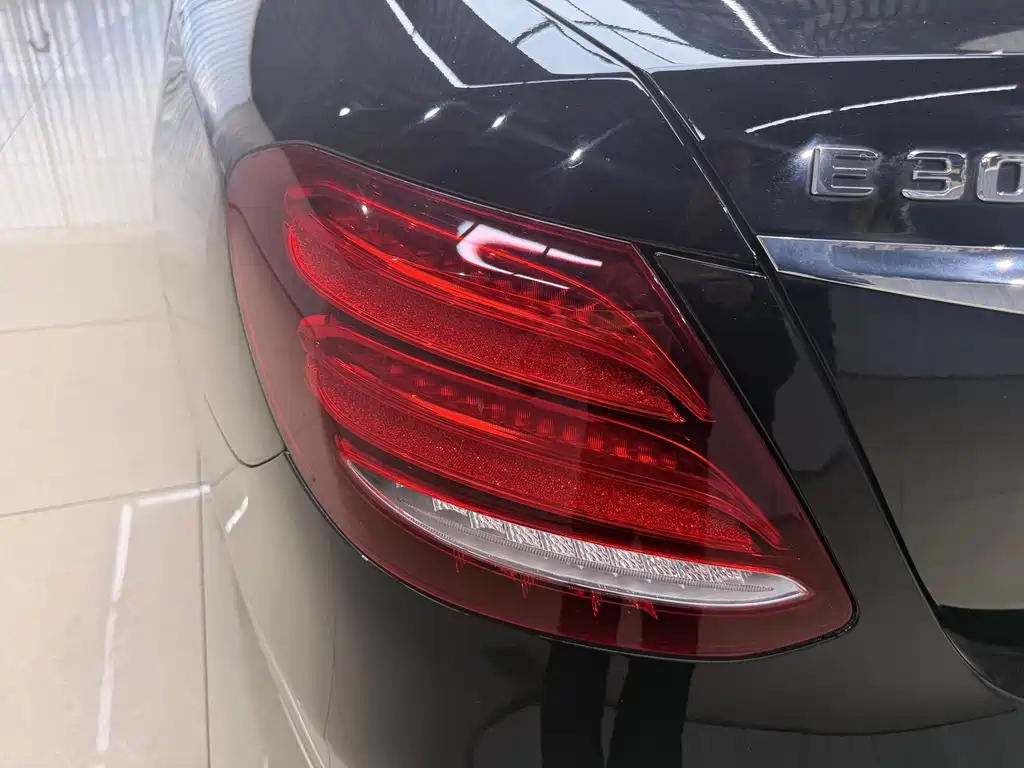 Mercedes-Benz E-Class 2020 E 300 L Luxury Model купить на сайте DeffCars