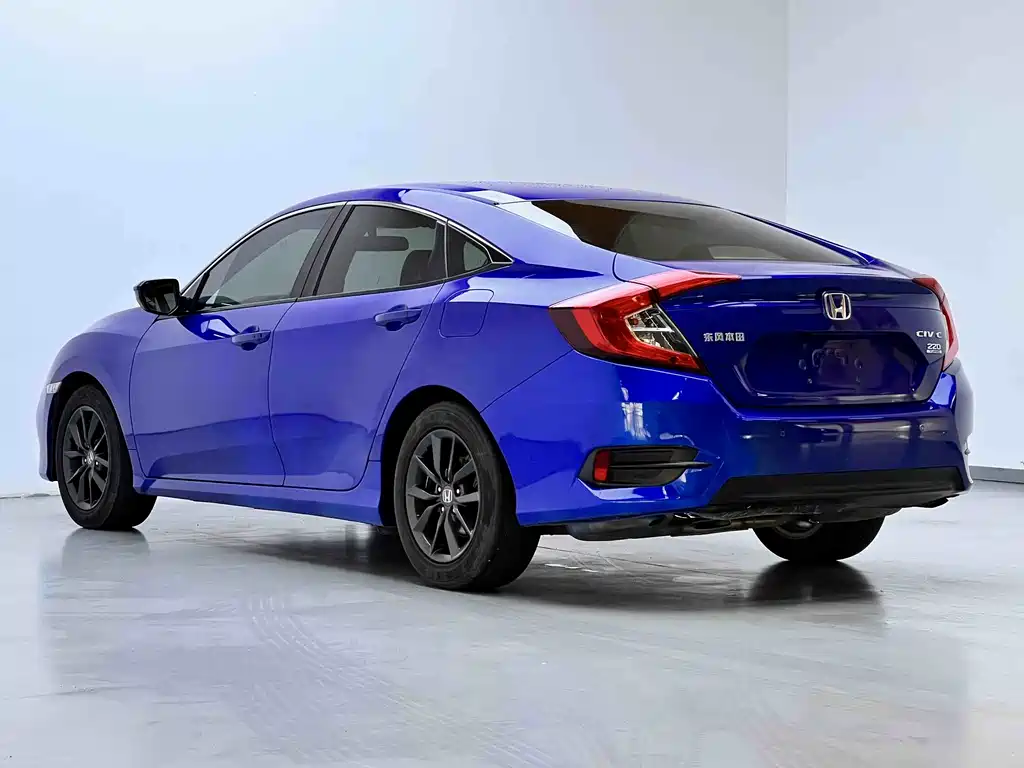 Civic 2019 220TURBO CVT Dynamic Edition National VI купить на сайте DeffCars