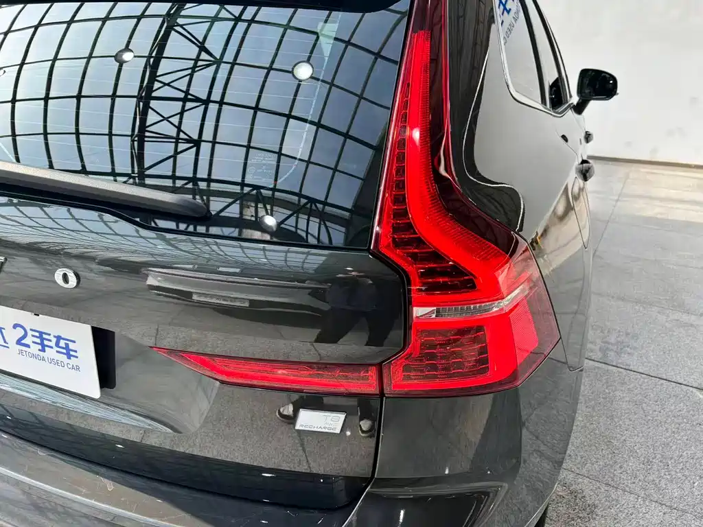 Volvo XC60 plug-in hybrid 2022 T8 plug-in hybrid four-wheel drive Zhiyuan luxury version купить на сайте DeffCars