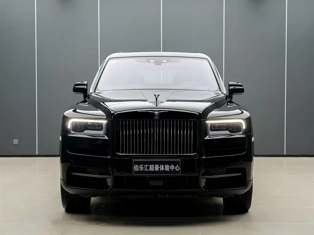Cullinan 2024 Black Badge купить на сайте DeffCars