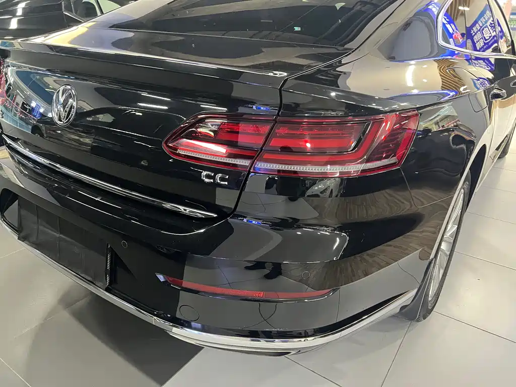FAW-Volkswagen CC 2019 330TSI Charming Edition National VI купить на сайте DeffCars