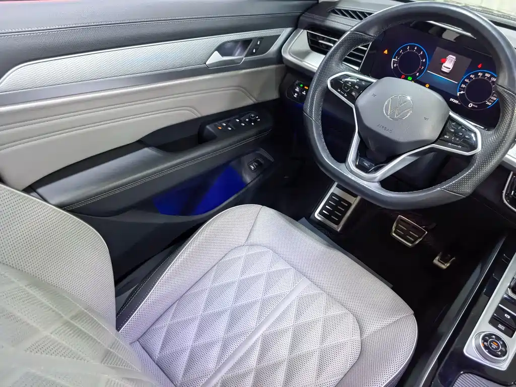 Lan Xun 2023 380TSI four-wheel drive R-Line first edition купить на сайте DeffCars