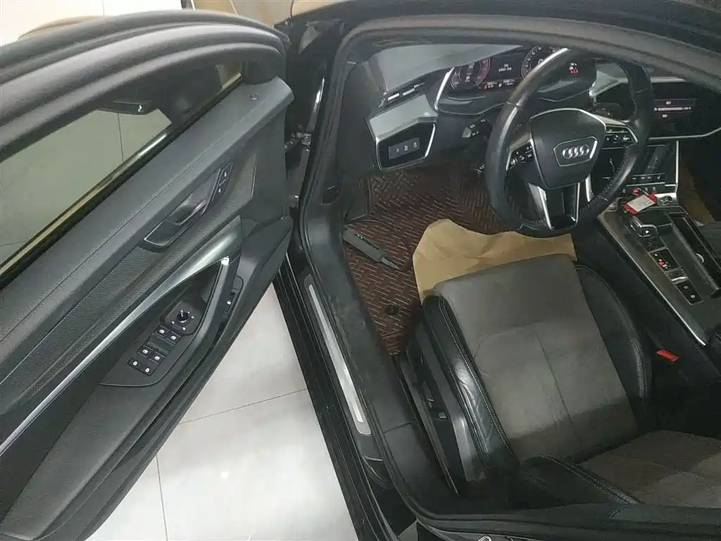 Audi A6L 2019 40 TFSI luxury and dynamic model купить на сайте DeffCars