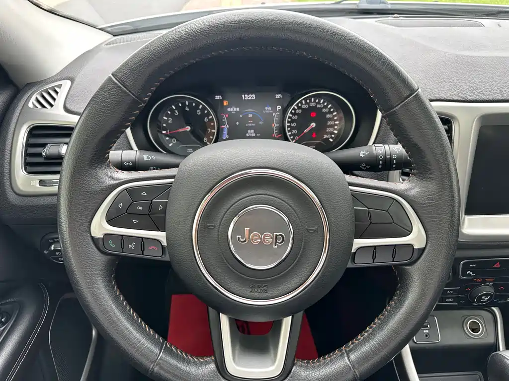 Compass 2017 200T Automatic Home Edition купить на сайте DeffCars
