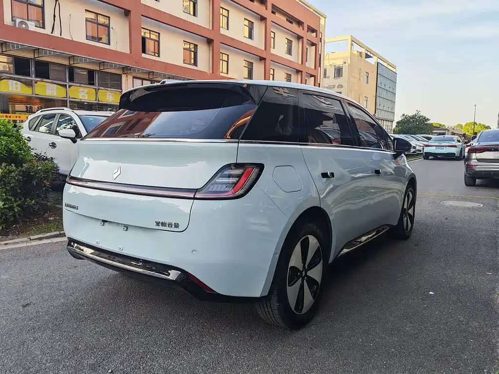 Baojun Yunduo 2023 460 Pro Lingxi Edition купить на сайте DeffCars