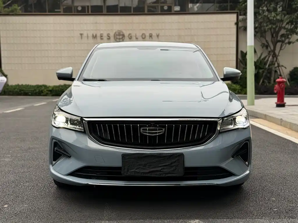 Emgrand 2023 4th Generation Champion Edition 1.5L CVT Premium Type купить на сайте DeffCars