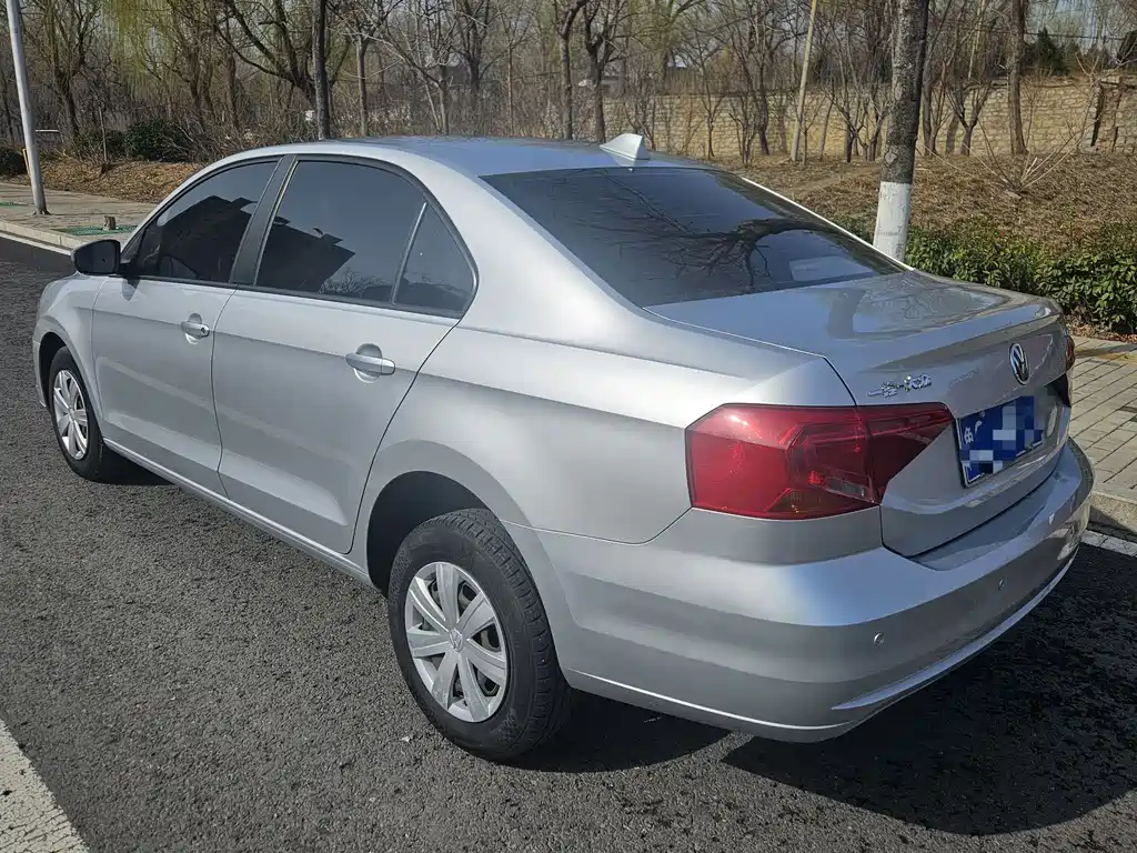 Jetta 2017 1.4L manual fashion model купить на сайте DeffCars