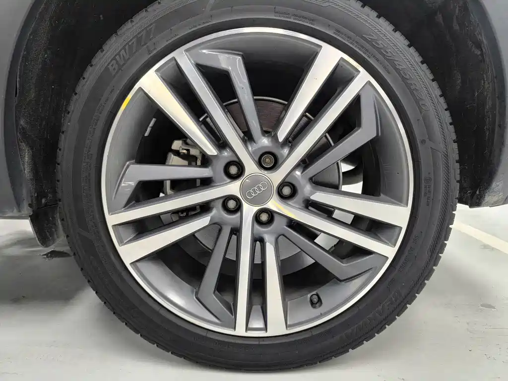Audi Q5L 2020 45 TFSI exclusive and elegant model купить на сайте DeffCars