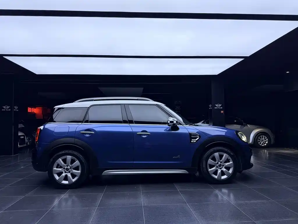 MINI COUNTRYMAN 2017 1.5T COOPER ALL4 Explorer купить на сайте DeffCars