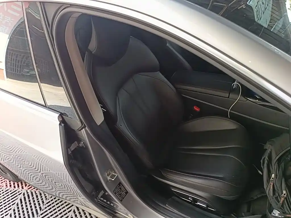 XPeng P7 2021 model 480N купить на сайте DeffCars