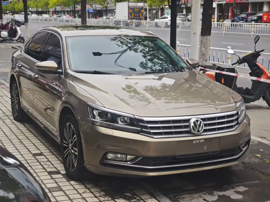 Passat 2017 330TSI DSG Royal Edition купить на сайте DeffCars