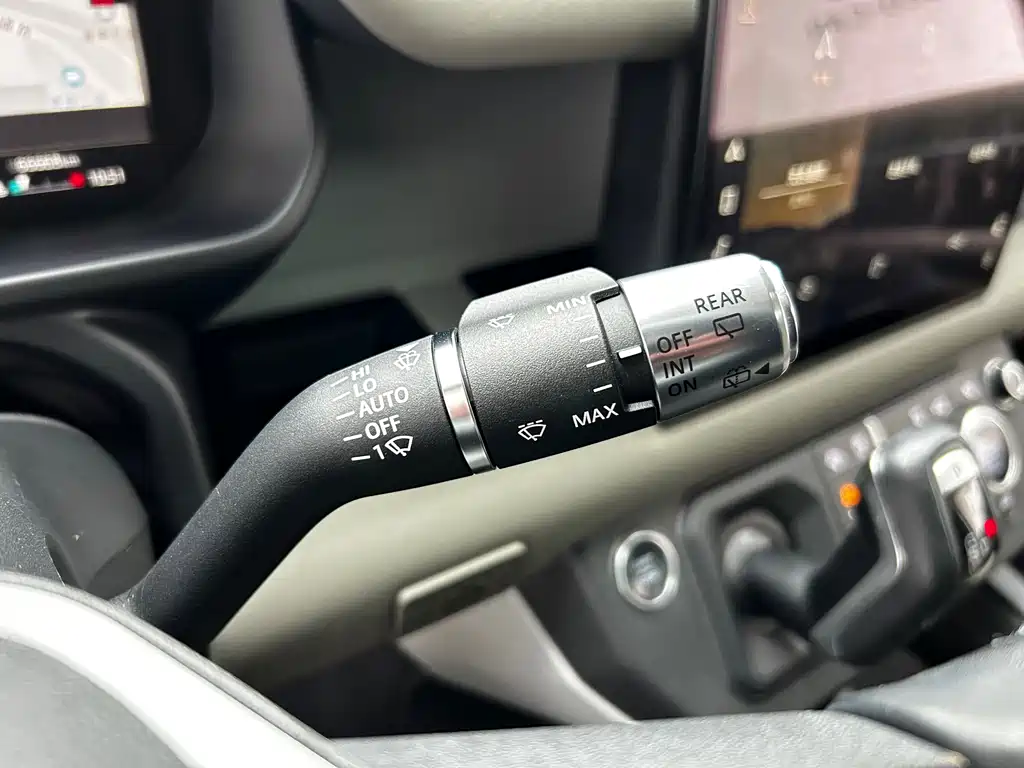 Land Rover Defender 2022 90 3.0T P400 XS купить на сайте DeffCars