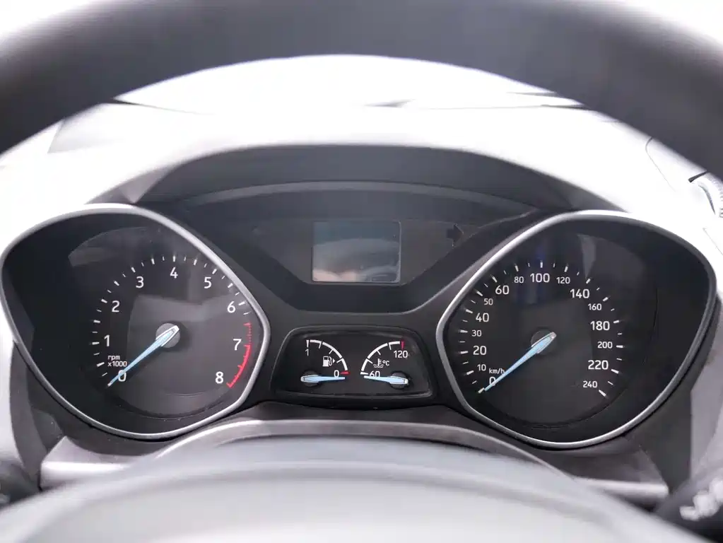 Escape 2019 EcoBoost 180 two-wheel drive platinum airfoil National VI купить на сайте DeffCars
