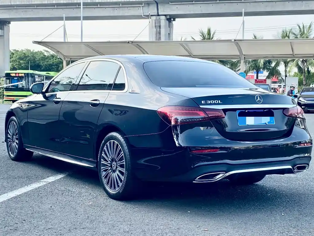 Mercedes-Benz E-Class 2023 E 300 L Luxury Model купить на сайте DeffCars