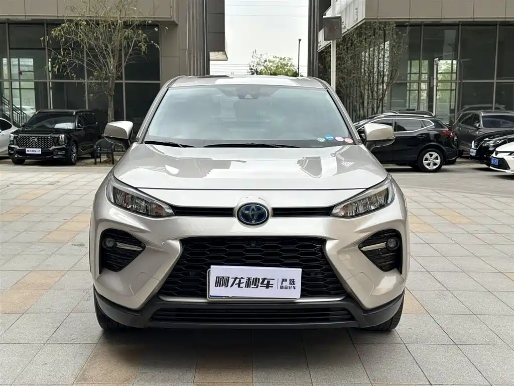 Wilanda 2022 dual engine 2.5L E-CVT two-wheel drive luxury PLUS version купить на сайте DeffCars
