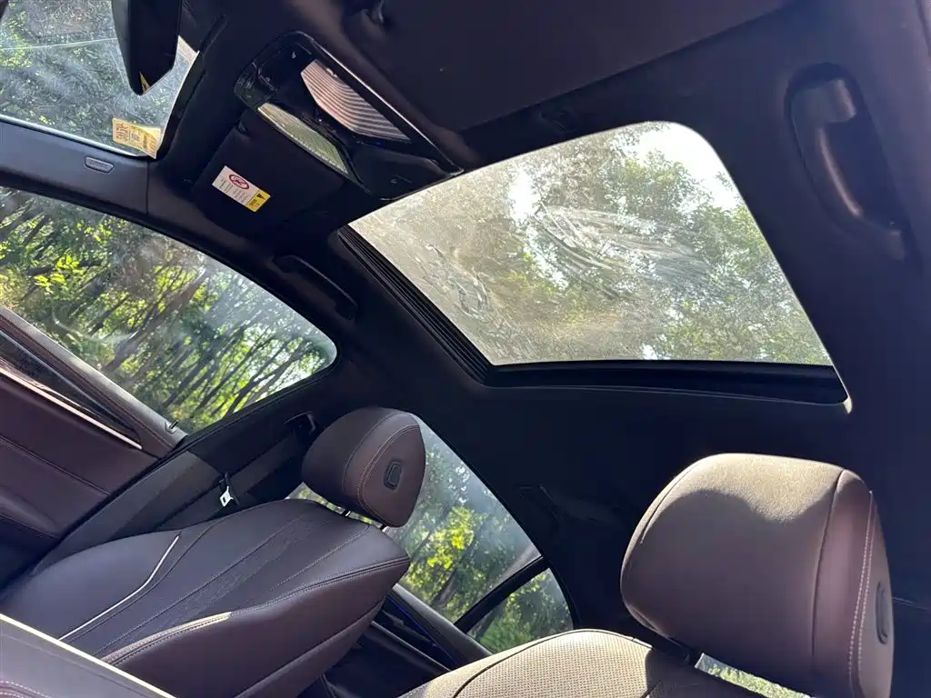 BMW 5 Series 2022 525Li M Sports Package купить на сайте DeffCars