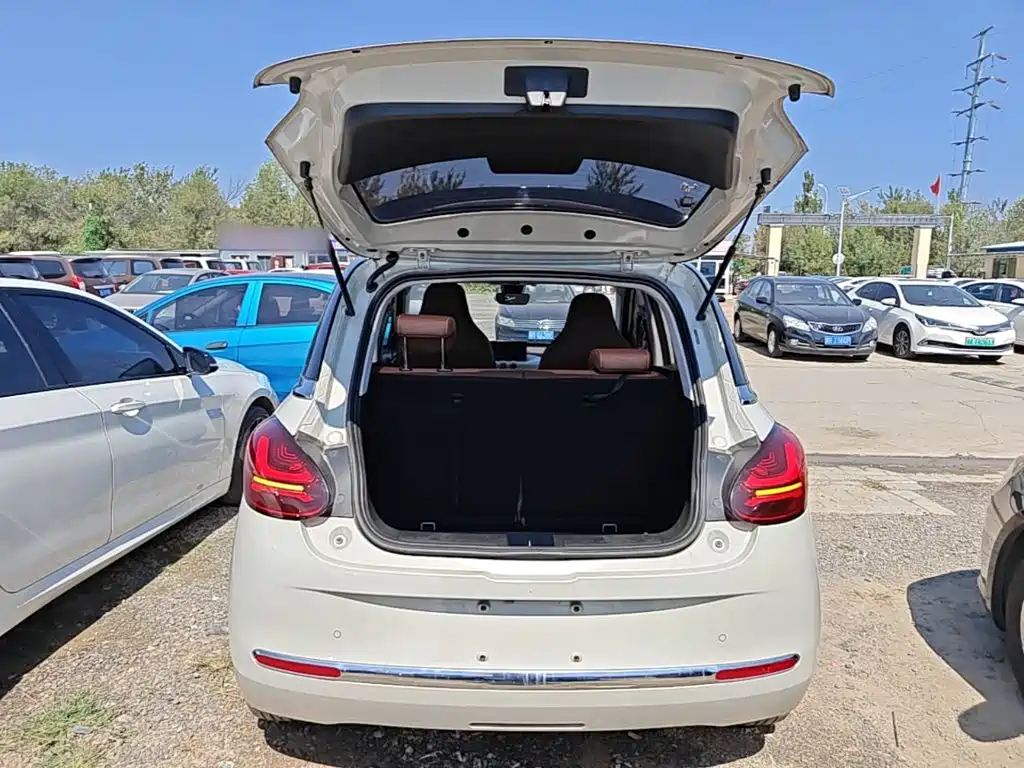 Wuling Bingo 2023 model 333km Lingxi Internet model купить на сайте DeffCars