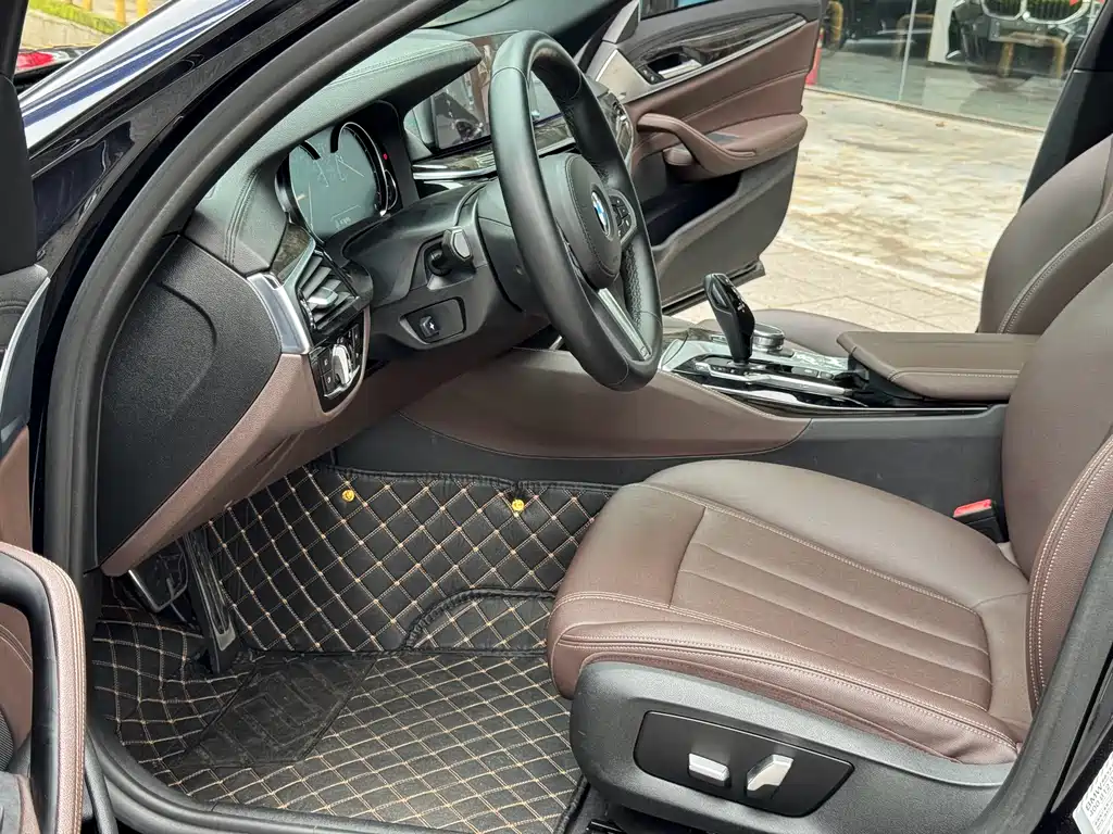 BMW 5 Series 2018 525Li M Sports Package купить на сайте DeffCars