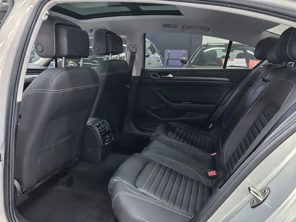 Magotan 2020 330TSI DSG leading model купить на сайте DeffCars