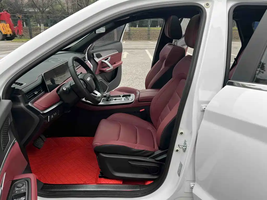 Jietu X70 PLUS 2023 model 1.5T DCT Ziqiang PRO 5 seats купить на сайте DeffCars