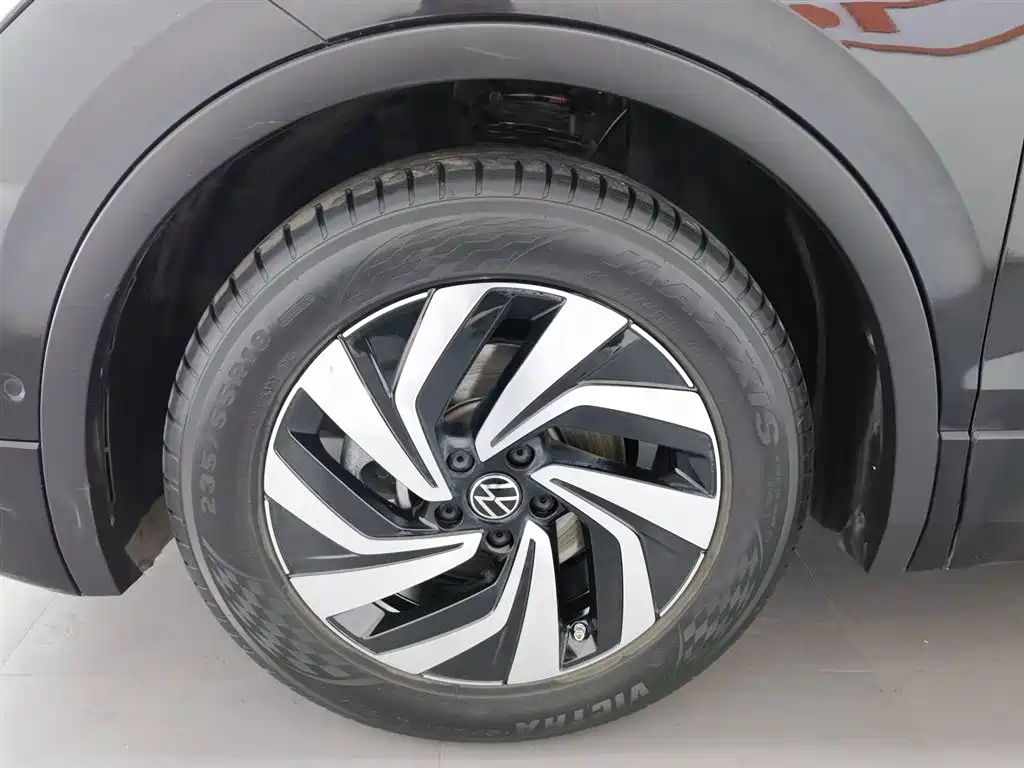 Tiguan L 2024 Outstanding Model 330TSI Automatic Two-wheel Drive R-Line Longyao Edition купить на сайте DeffCars