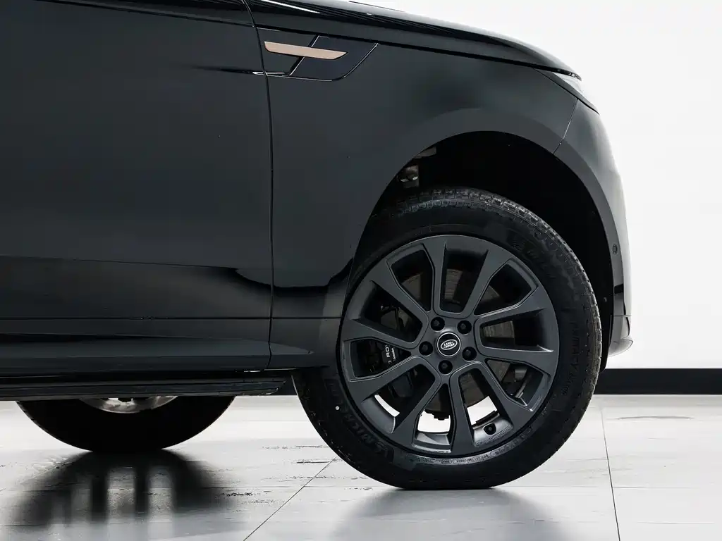 Range Rover Sport 2024 400PS Dynamic SE купить на сайте DeffCars