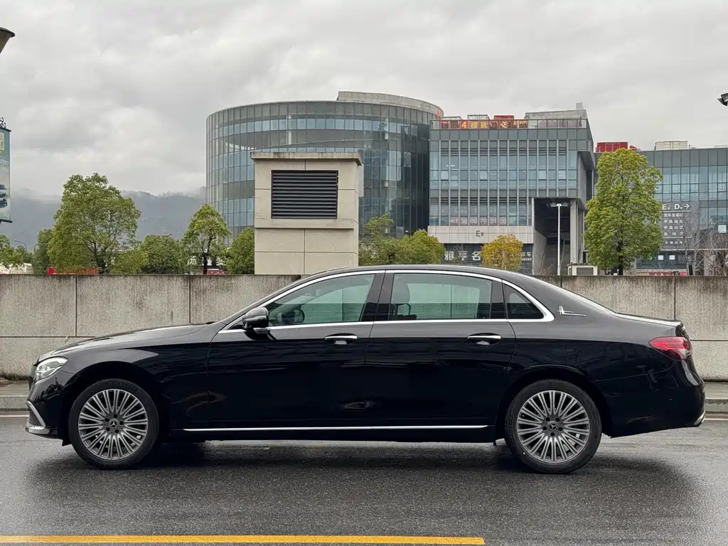 Mercedes-Benz E-Class 2022 E 300 L Sporty and Fashionable купить на сайте DeffCars