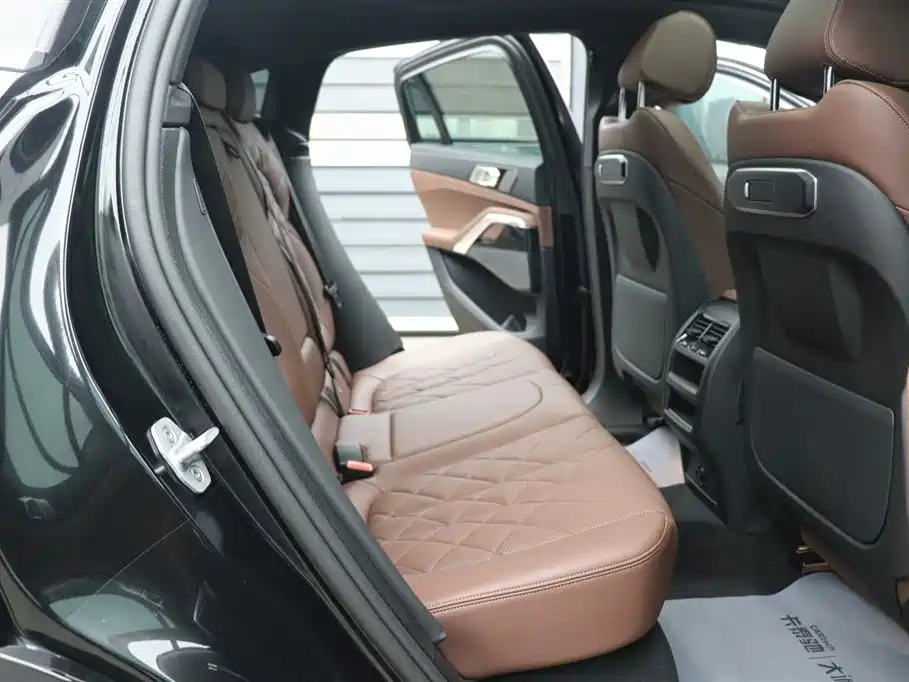 BMW X6 2023 xDrive40i M Sports Package купить на сайте DeffCars