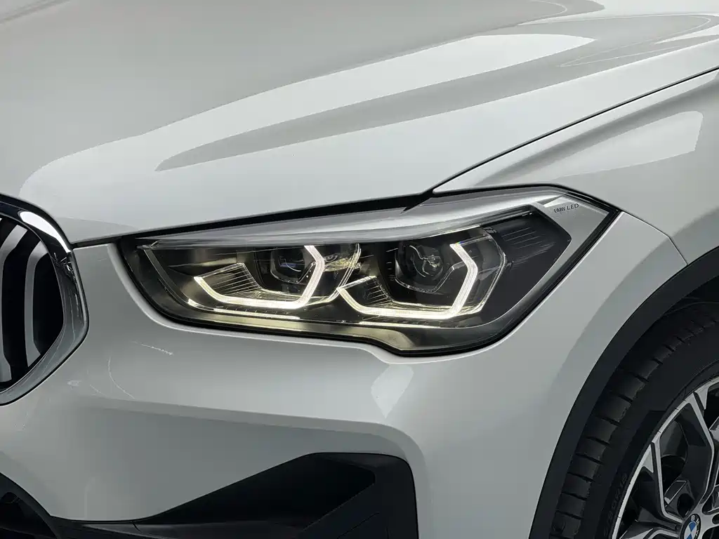 BMW X1 2021 sDrive25Li Leading Model купить на сайте DeffCars