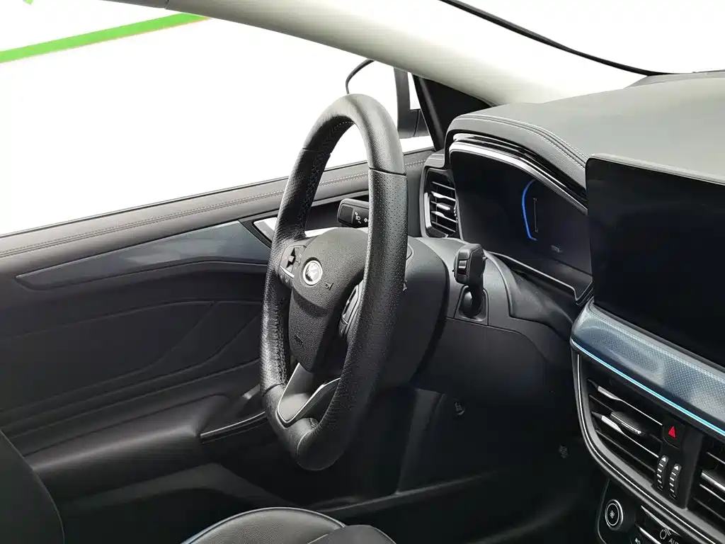 Focus 2021 hunting version EcoBoost 180 automatic hunting model купить на сайте DeffCars