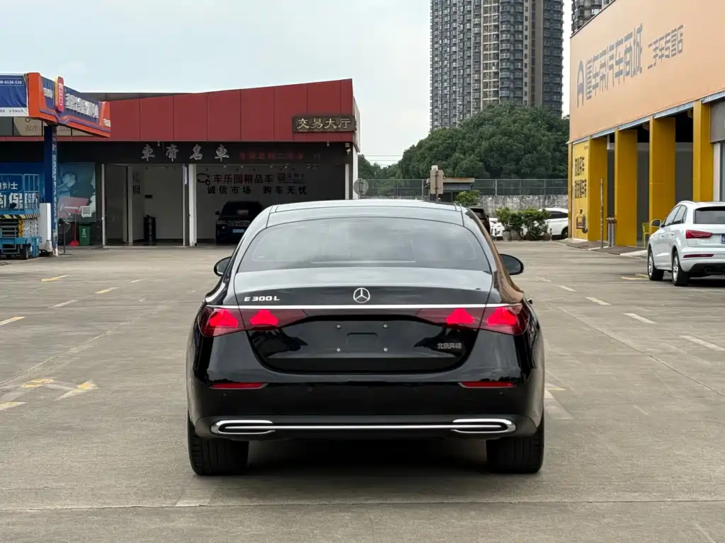 Mercedes-Benz E-Class 2026 E 300 L Luxury Model купить на сайте DeffCars