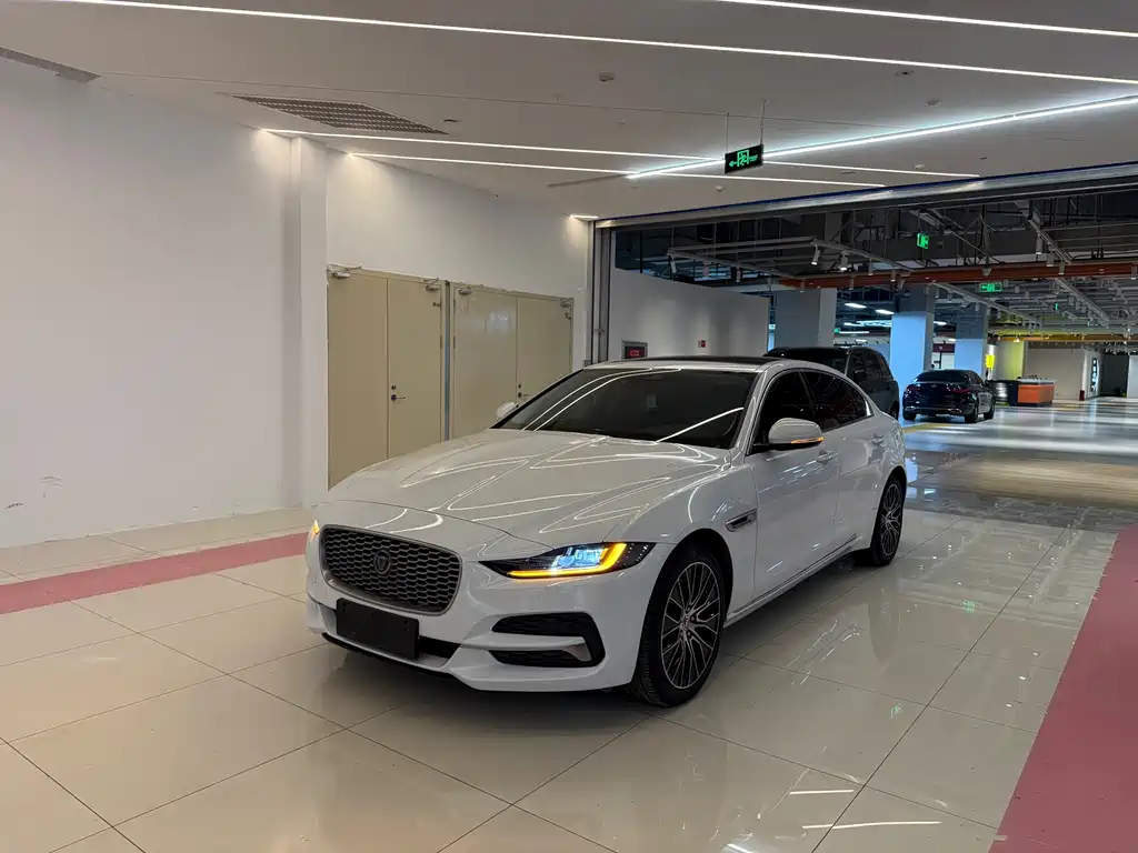 Jaguar XEL 2020 2.0T 200PS R-DYNAMIC Youth Sports Edition купить на сайте DeffCars
