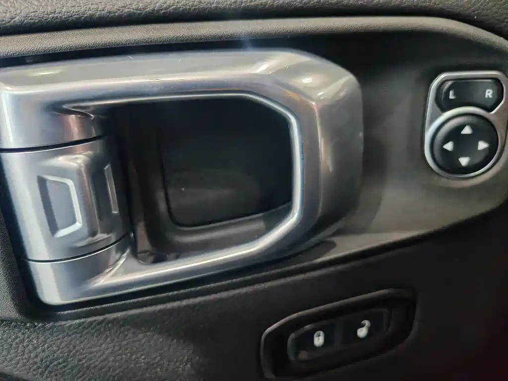 Wrangler 2022 2.0T Highlander Four-Door Edition купить на сайте DeffCars