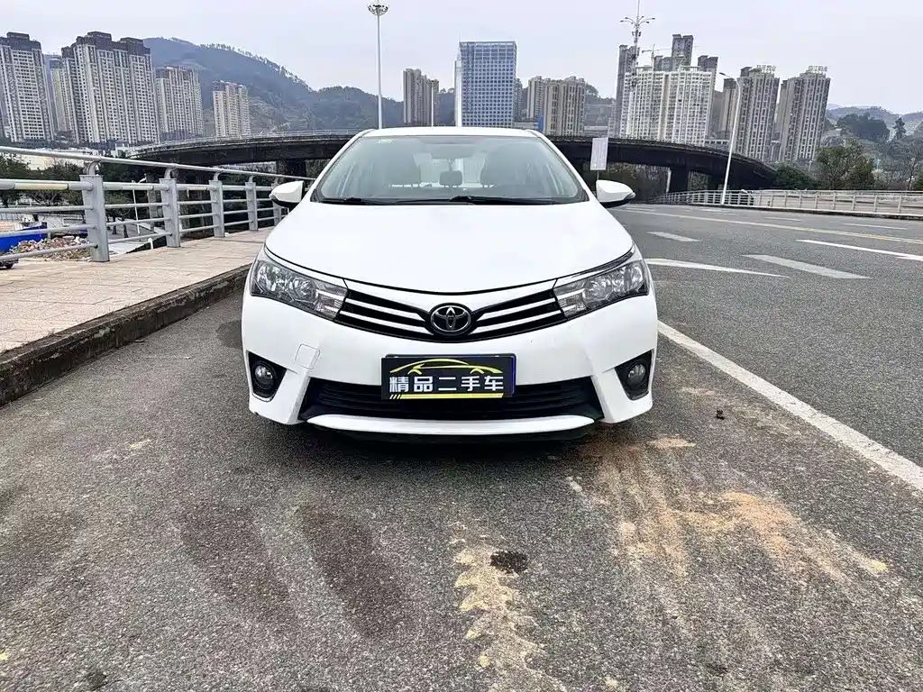 Corolla 2014 1.6L CVT GL купить на сайте DeffCars