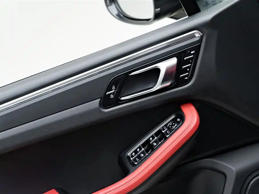 Macan 2018 Macan 2.0T купить на сайте DeffCars