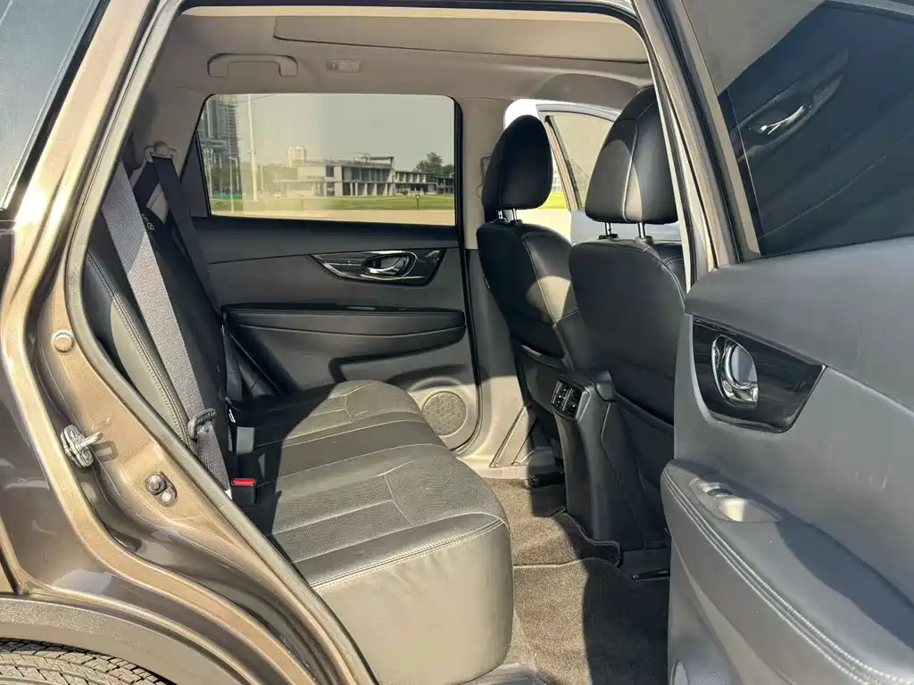 X-Trail 2019 2.5L CVT Intelligent Linked Deluxe Edition 4WD купить на сайте DeffCars