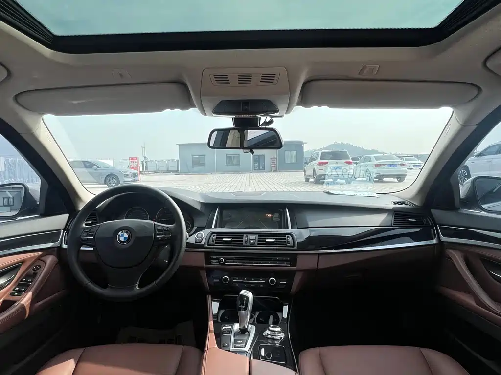 BMW 5 Series Imported 2015 520i Elegant купить на сайте DeffCars