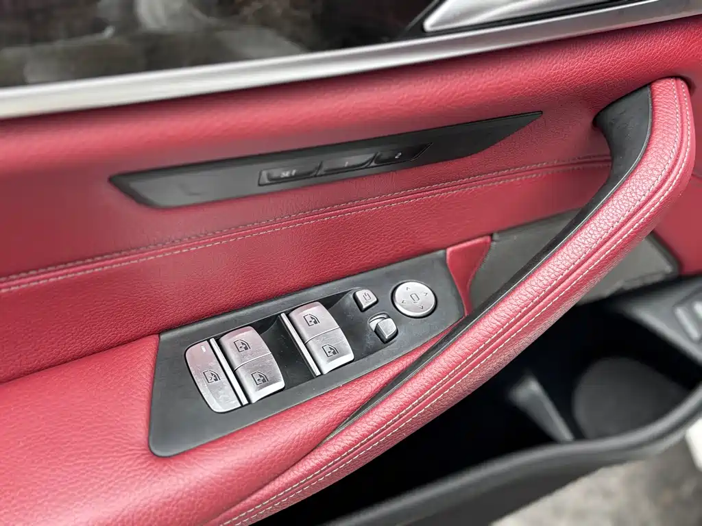 BMW 5 Series 2020 530Li Exclusive M Sports Package купить на сайте DeffCars