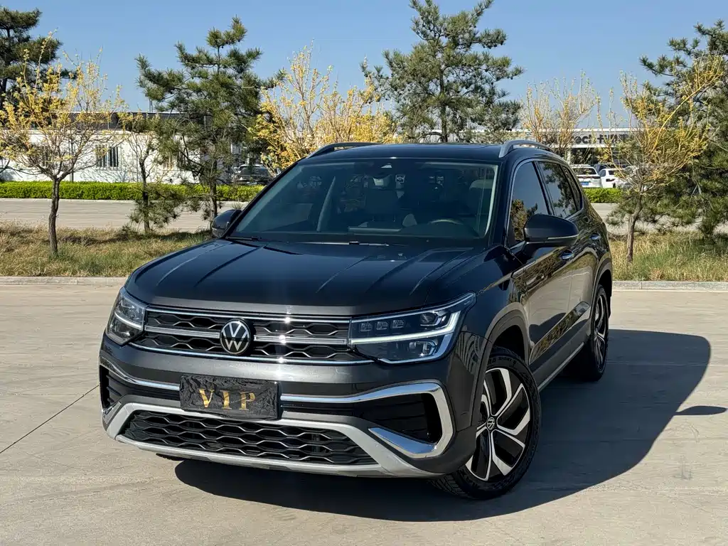 Tuyue 2023 300TSI two-wheel drive full moon version купить на сайте DeffCars