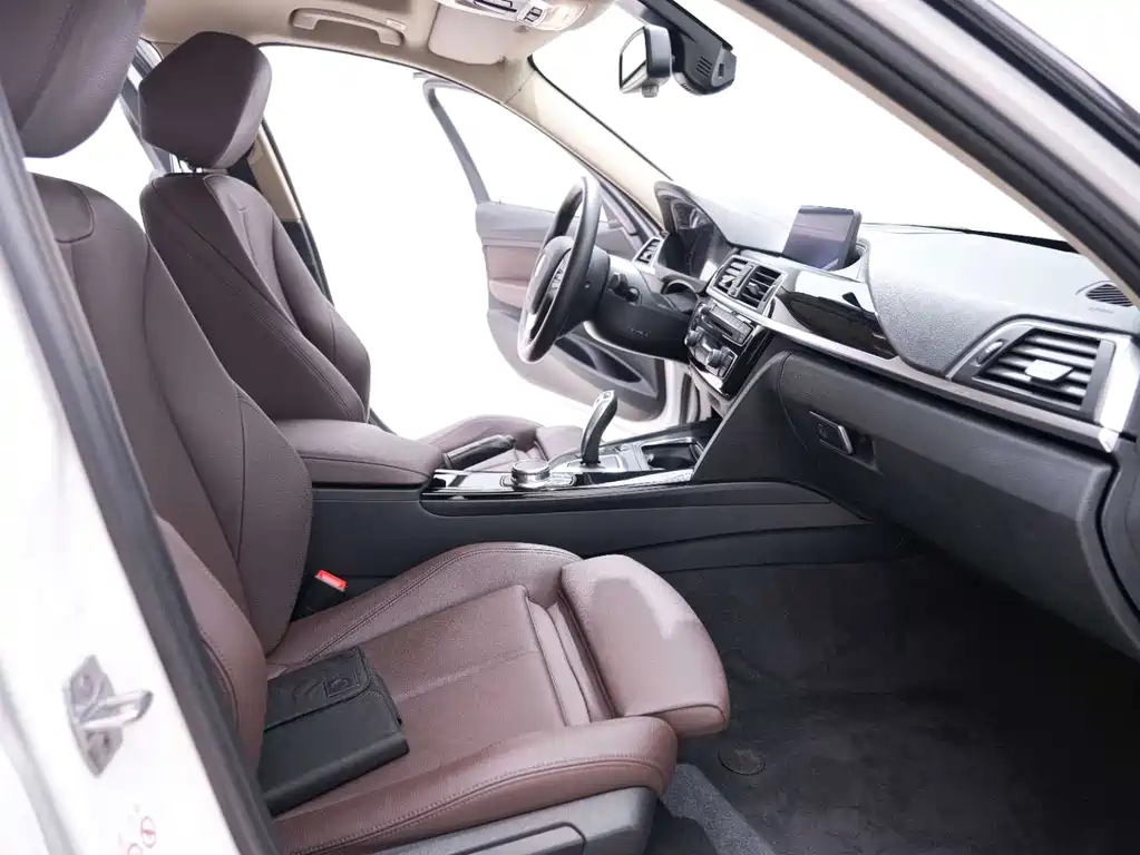 BMW 3 Series 2019 320Li Fashion Model купить на сайте DeffCars