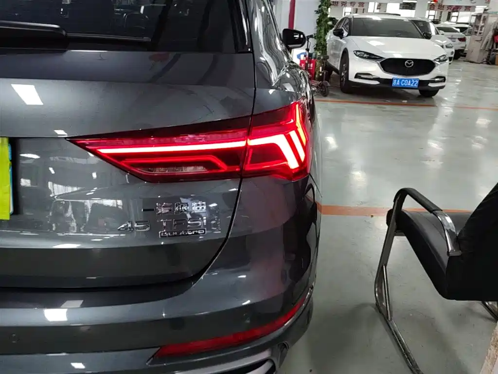 Audi Q3 2020 45 TFSI quattro fashionable and dynamic купить на сайте DeffCars