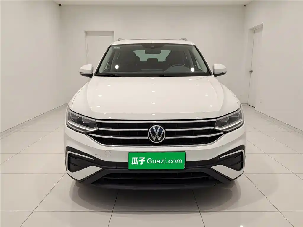 Tiguan L 2023 330TSI automatic two-wheel drive smart version купить на сайте DeffCars