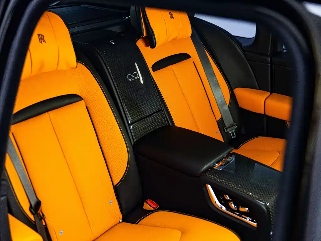 Cullinan 2024 Black Badge купить на сайте DeffCars
