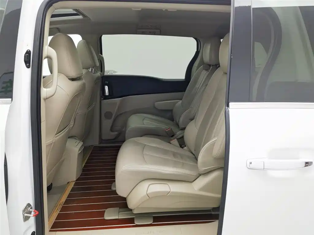 Buick GL8 2017 25S luxury model National V купить на сайте DeffCars