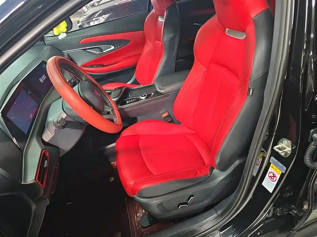 Changan UNI-T 2020 1.5T premium model купить на сайте DeffCars