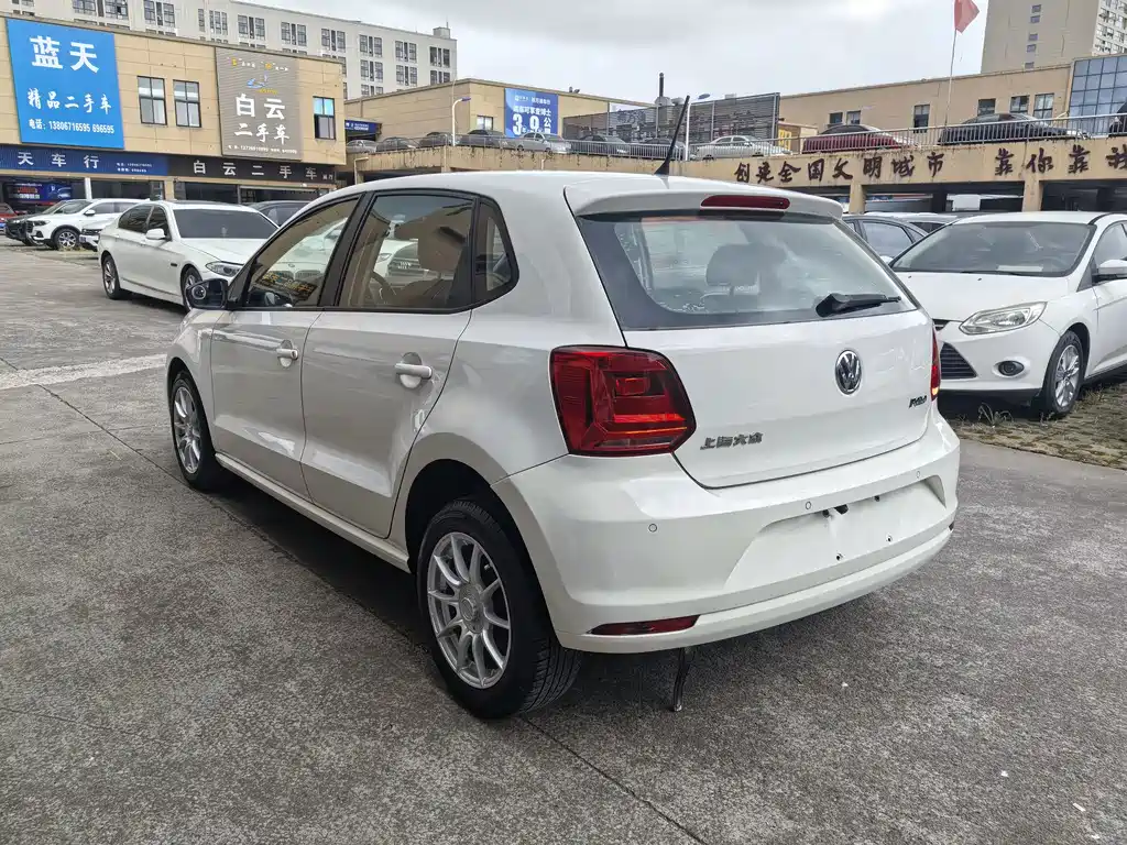 Polo 2014 1.6L automatic comfort version купить на сайте DeffCars