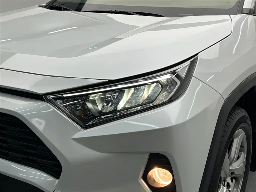 RAV4 Rongfang 2022 2.0L CVT four-wheel drive fashion Plus version купить на сайте DeffCars