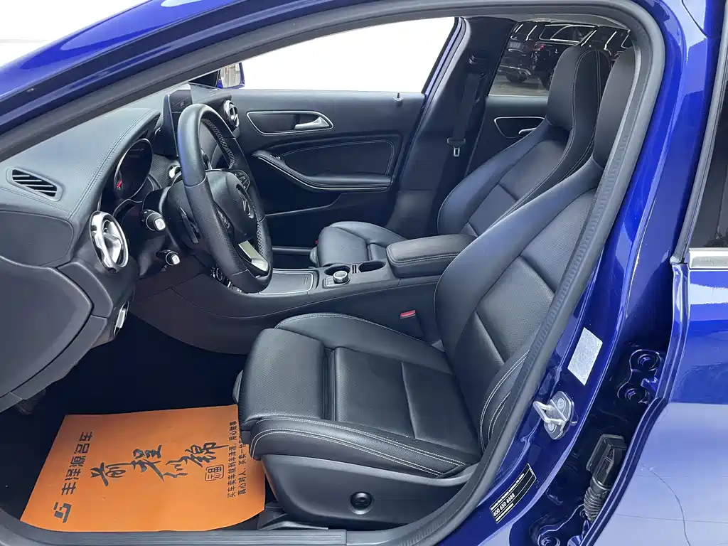 Mercedes-Benz GLA 2018 GLA 200 Fashion Model купить на сайте DeffCars