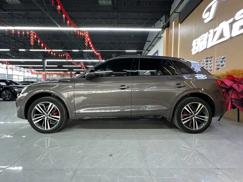 Audi Q5L 2022 40T luxury and dynamic model купить на сайте DeffCars